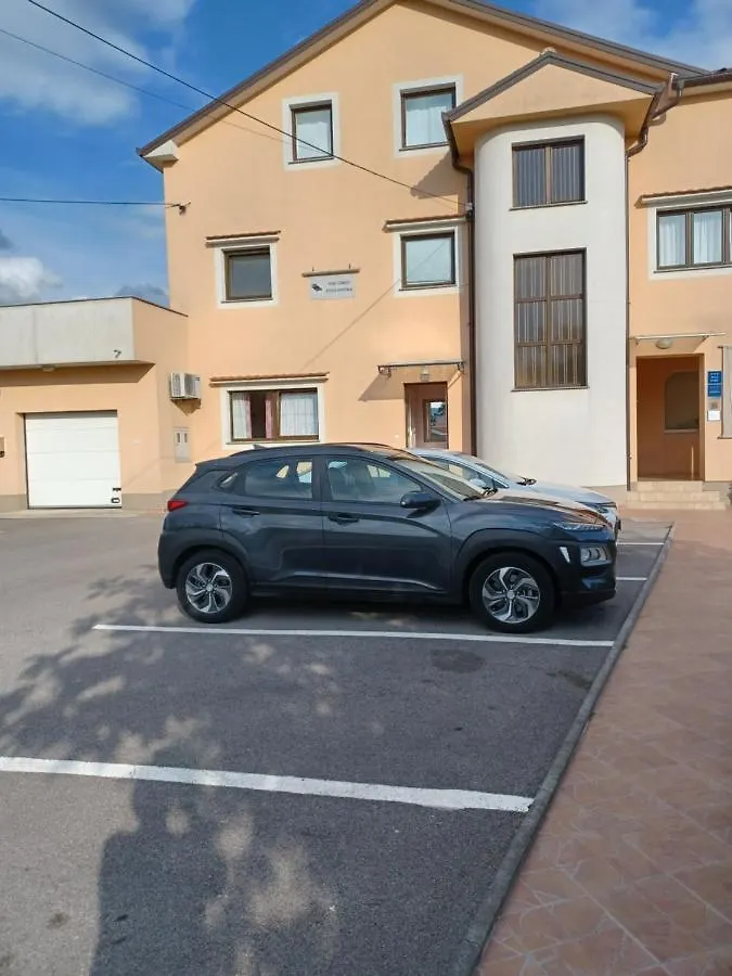 Apartman Alen Podhum